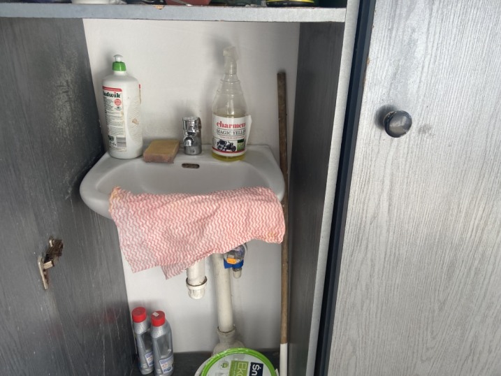 Wynajmę lokal za 1500 przy Hallera