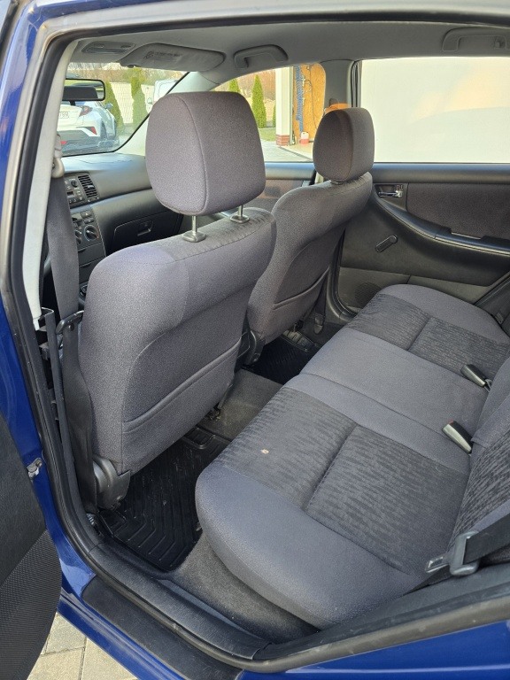 Toyota Corolla E12 2004 183 tys. km