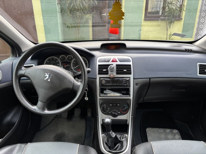 Peugeot 307 1.6 Benzyna 2001