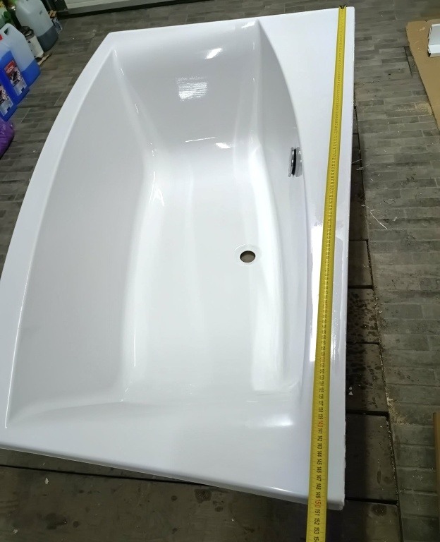 Wanna asymetryczna lewa 150x90x58cm