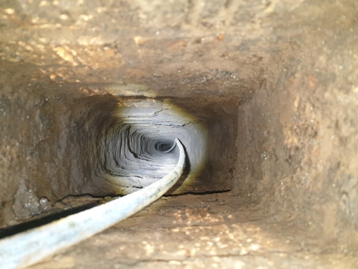 A.D. KASTA – Skuteczne czyszczenie kominów metodą mechaniczną