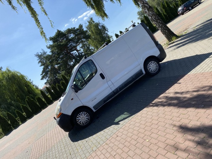 Renault Trafic II 1.9 dCi kamera cofania klima hak VAT 23