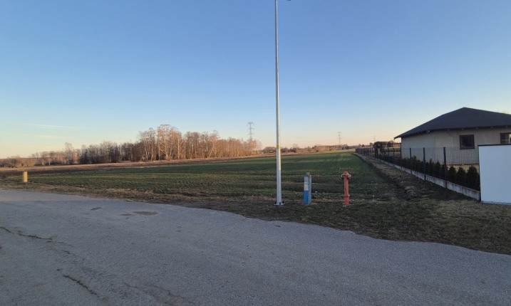 Działka budowlana 10ar Susk Nowy