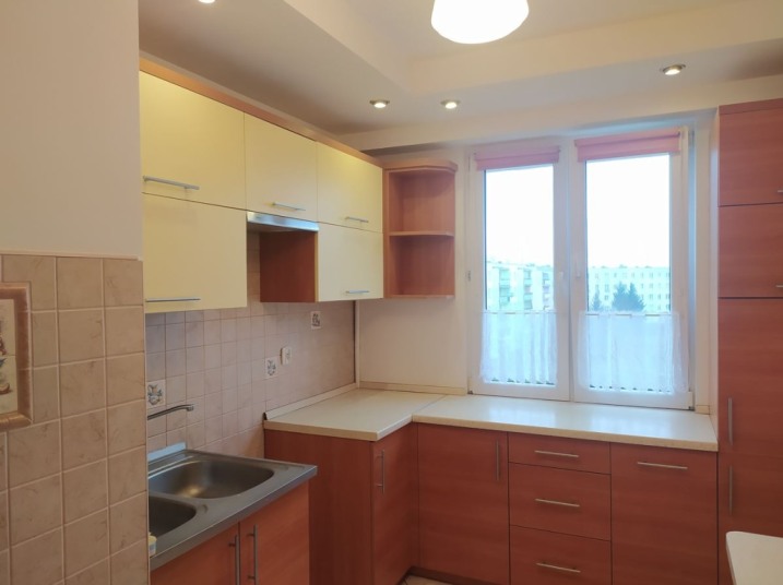 Sprzedam mieszkanie M4 60m2 os. Centrum