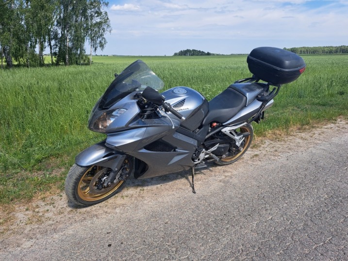 Honda VFR 800/2011R