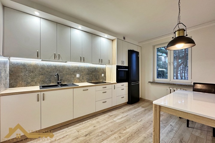 67m2 na II piętrze w ścisłym centrum Ostrołęki