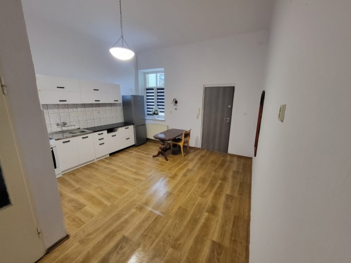 Wynajmę mieszkanie 50m2, ul.Farna 3 - 1300 zł