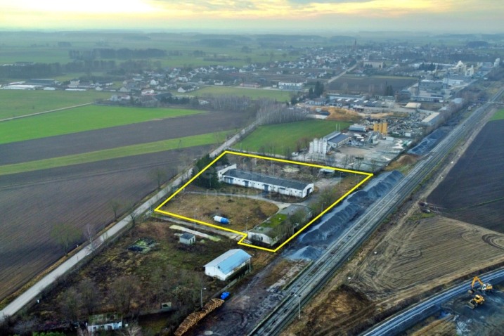 Stare Ratowo: teren produkcyjno-usługowy przy linii kolejowe