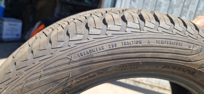 Jak nowe 2szt. całoroczne Goodyear Vector 4Seasons 205/55R16 94H