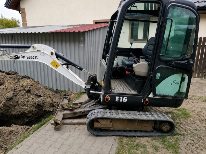 Usługi minikoparką
