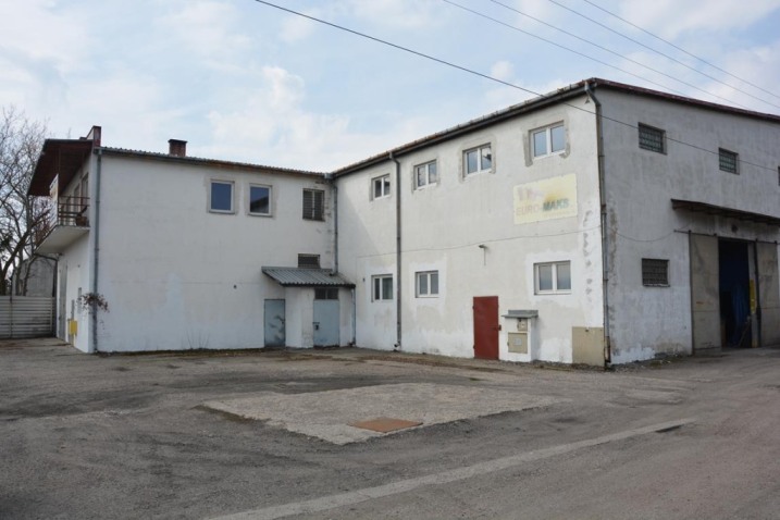 OKAZJA! Na sprzedaż budynek handlowo-magazynowy 989 m2 - Ostrołęka