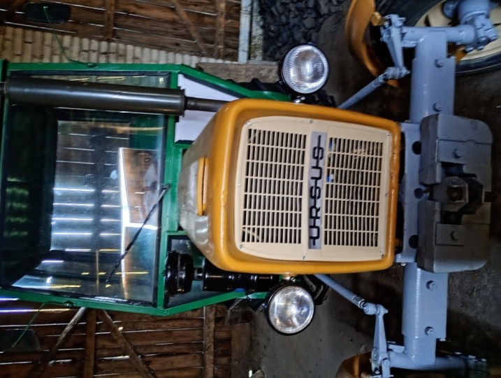 Ciągnik C 330
