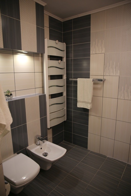 Komfortowy dom z dużą działką oraz zabudowaniami w kształcie „L” – Sypniewo, ul. Kościelna bez pośrednikow