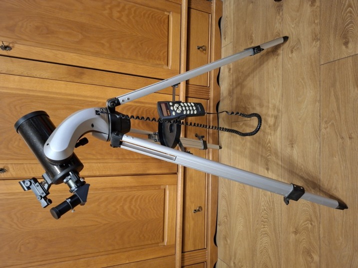 Teleskop Sky Watcher MAK90 90/1250 GO-TO SynSkan