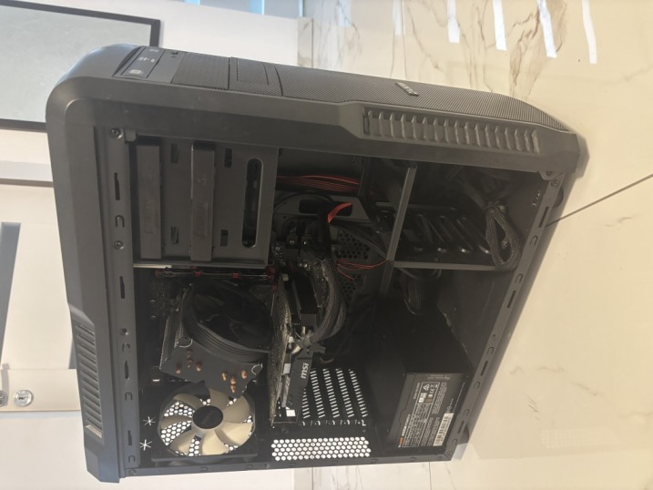 Komputer stacjonarny i5-8600k / GTX 1060 / 8 GB RAM