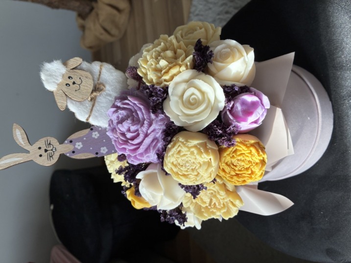 Flower Boxy z Kwiatami z Wosku Sojowego