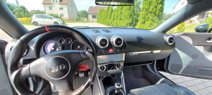 AUDI TT 1.8T Super Stan