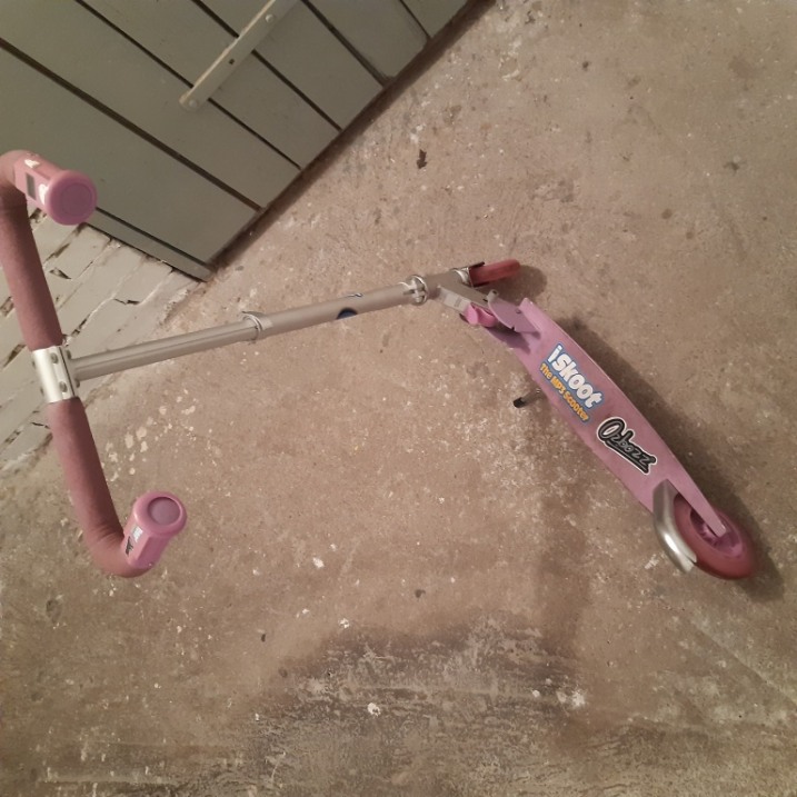 Hulajnoga dla dziewczynki - używana tanio sprzedam