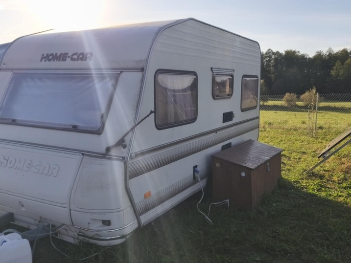 Sprzedam przyczepę kempingowa na działkę