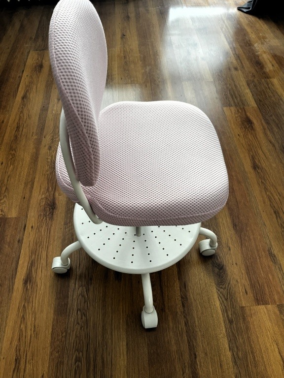 Krzesło biurowe dla dzieci VIMUND - używane