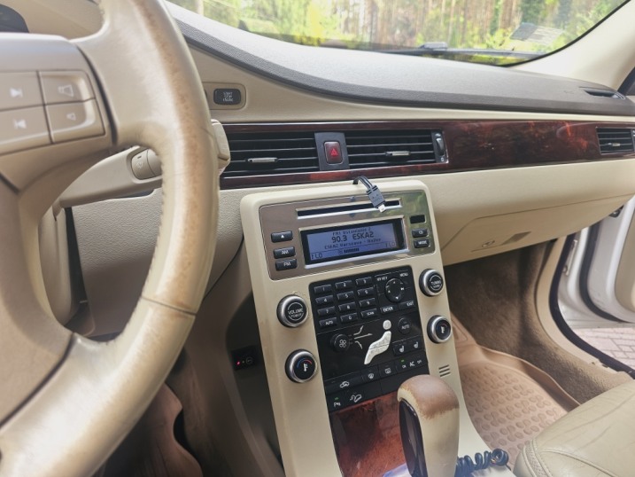 VOLVO XC 70