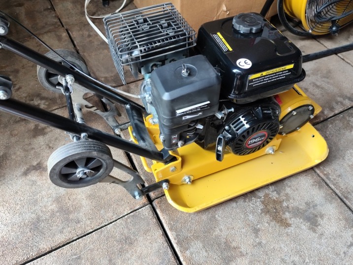 Zagęszczarka 100 kg do wynajęcia