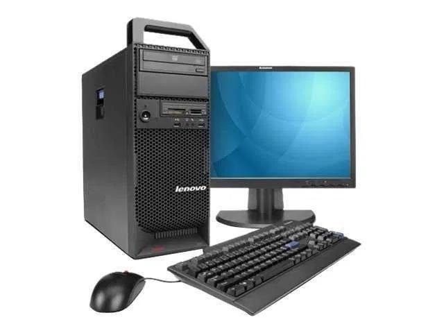 Komputer Gamingowy 12 x 2.4 Ghz z Monitorem LCD i dodatkami