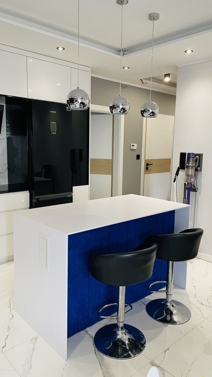 Nowoczesne mieszkanie 63,8m2 CIEPLIŃSKIEGO 14