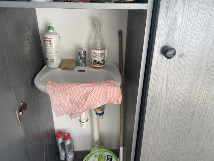 Wynajmę lokal za 1200 przy Hallera