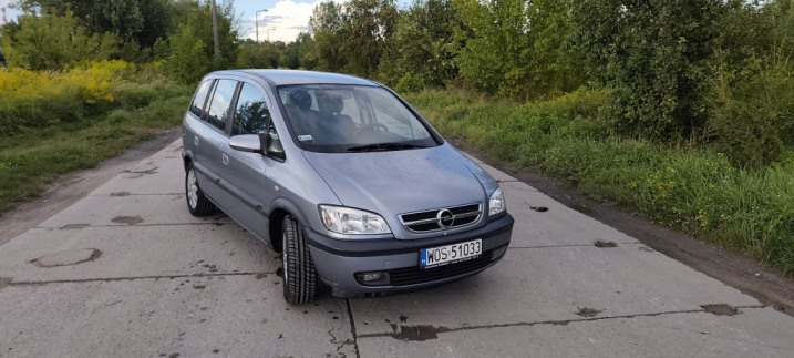 Opel Zafira 1.8 125km 16V Elegance 2003