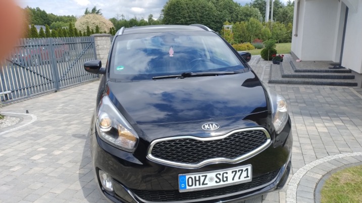 KIA Carens