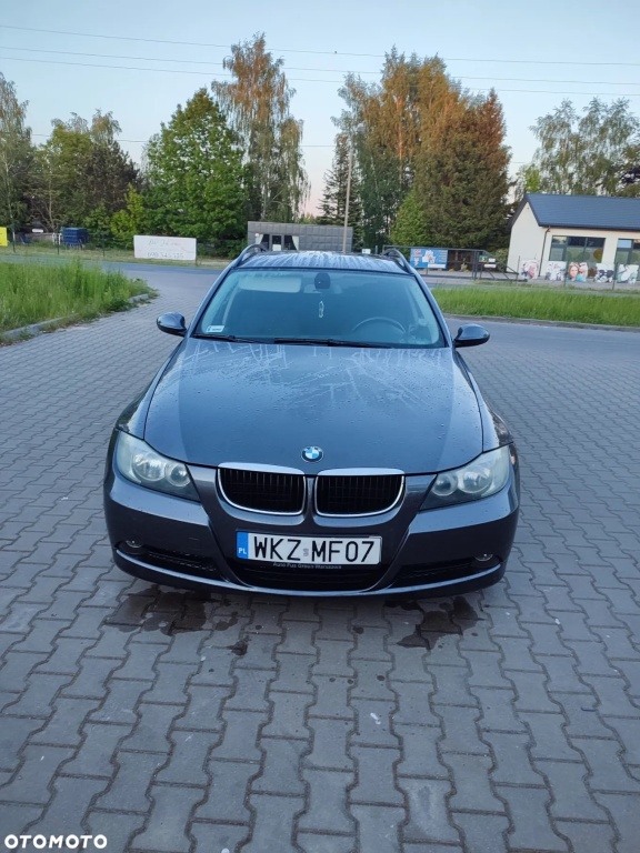 BMW Seria 3 318d