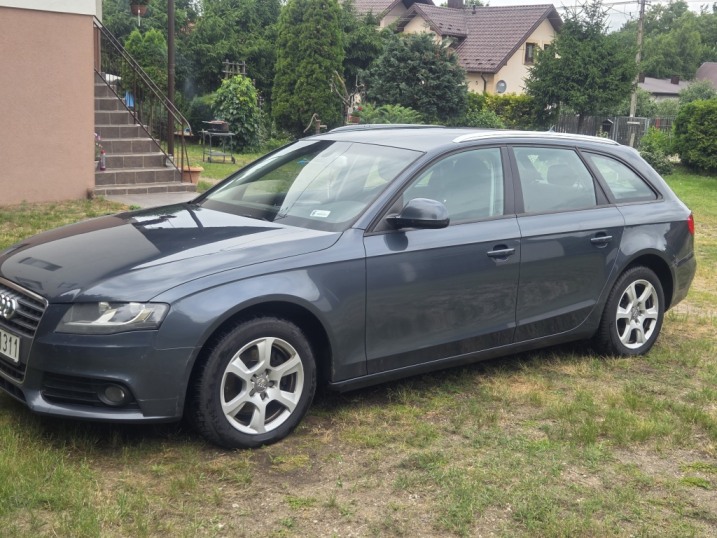 Sprzedam Audi A4 b8