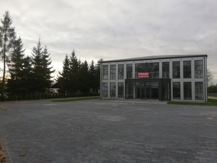 Budynek handlowo-usługowy