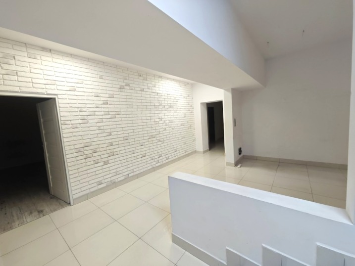 Lokal do wynajęcia. Dwie duże sale + inne pomieszczenia. Ostrołęka - centrum