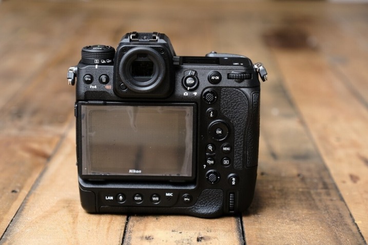 Fabrycznie nowe, oryginalne aparaty: Canon EOS R3, Canon EOS R5, Canon EOS R6 Mark II, Canon EOS R6, Nikon Z9, Nikon Z8, Nikon Z 7II, Nikon Z7