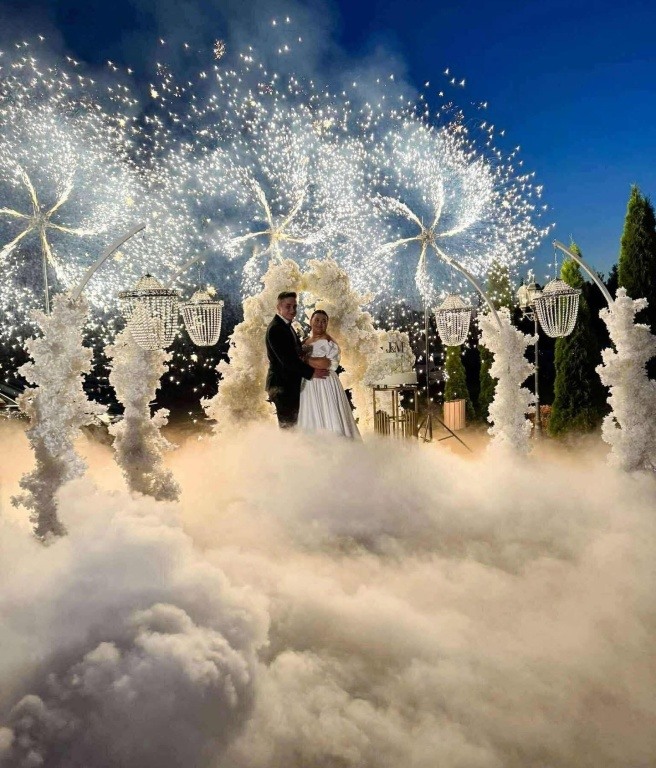 LUKSUSOWA OPRAWA WESELA & ATRAKCJE PREMIUM