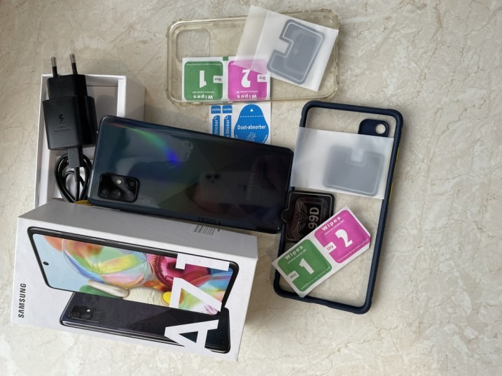 SAMSUNG GALAXY A71 128GB DUAL SIM CZARNY