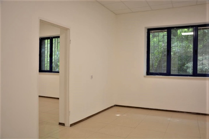 OD ZARAZ! Lokal prawie 500 m2 - TANIO!