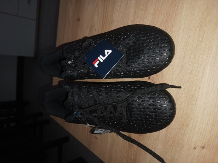 Sprzedam nowe korki Fila