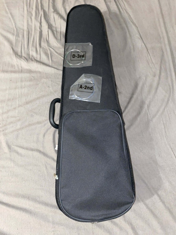 Skrzypce 4/4 prkaktycznie nowe