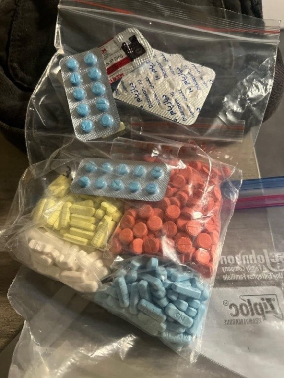 Sprzedaż: psychodeliki, magiczne grzyby, kapsułki z grzybami, grzyby psylocybinowe, DMT, LSD, kapsułki z psylocybiną