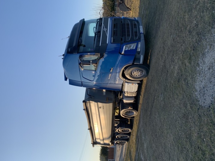 USŁUGI TRANSPORTOWE WYWROTKĄ/ 3 OSIOWA/ PATELNIA/ GODZINY/KURS/ WYNAJEM!!!