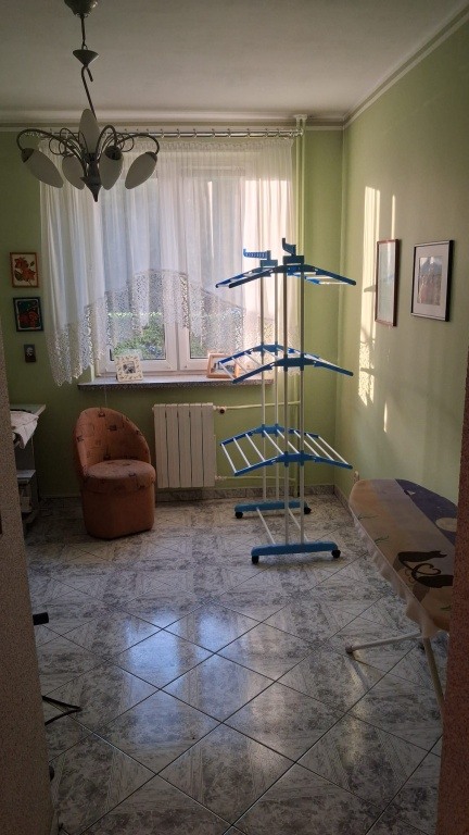 Sprzedam mieszkanie 3 pokoje, 73,3 m², parter, balkon + piwnica – Goworowska 32