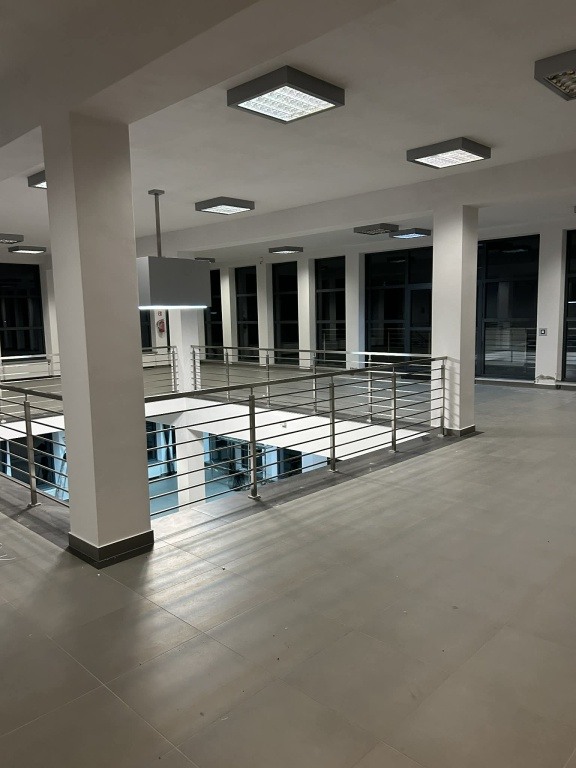 Budynek handlowo-usługowy