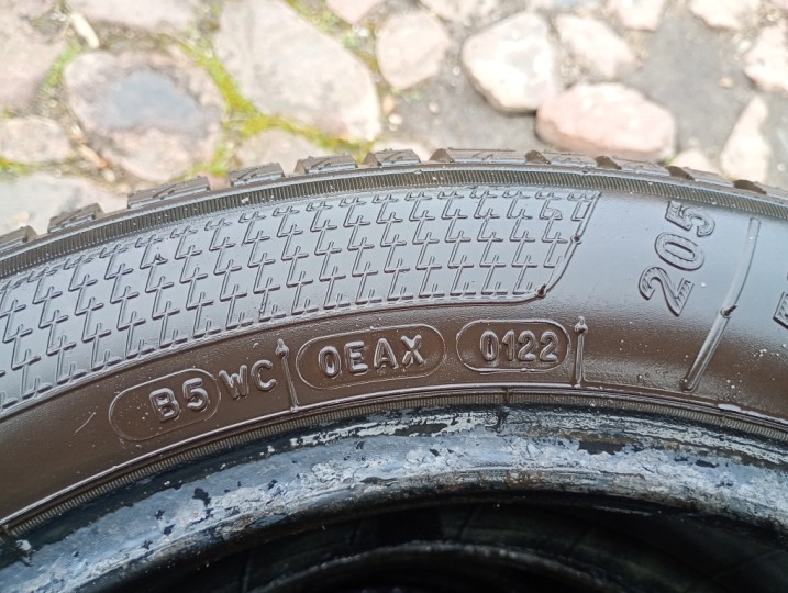 Sprzedam opony całoroczne Kleber Quadraxer 2