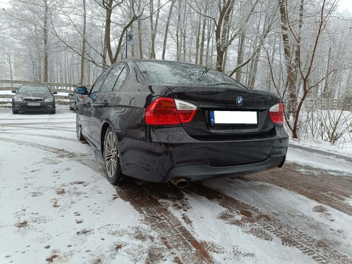 BMW e90 318i m pakiet z VIN 2.0 129km benzyna sprowadzony